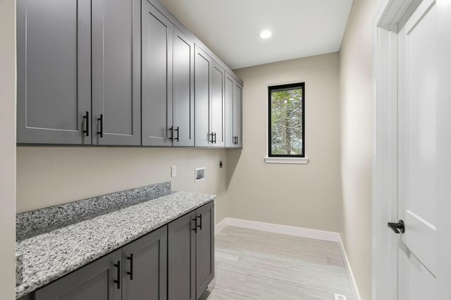 654 Walkington Lane, Branson, MO 65616