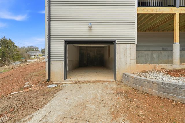 654 Walkington Lane, Branson, MO 65616