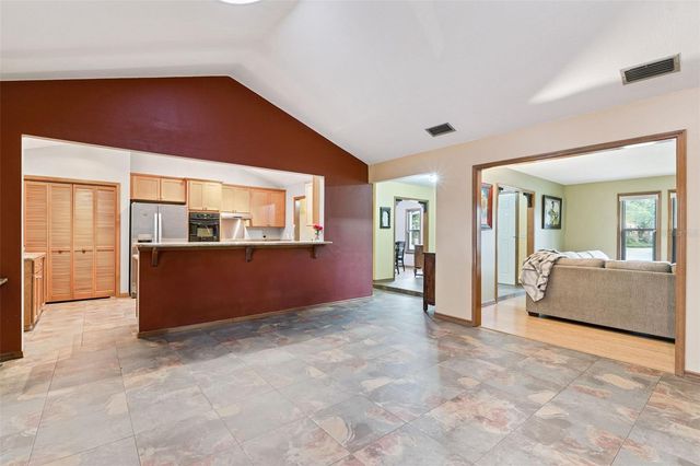 520 SUMMERHAVEN DRIVE, Debary, FL 32713