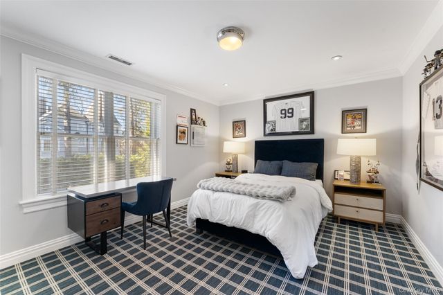 62 Old Orchard Lane, Scarsdale, NY 10583