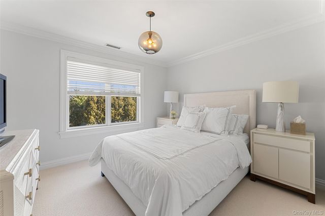 62 Old Orchard Lane, Scarsdale, NY 10583