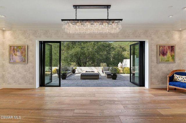 2691 Country Ridge Road, Calabasas, CA 91302