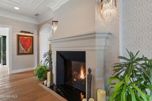 2691 Country Ridge Road, Calabasas, CA 91302