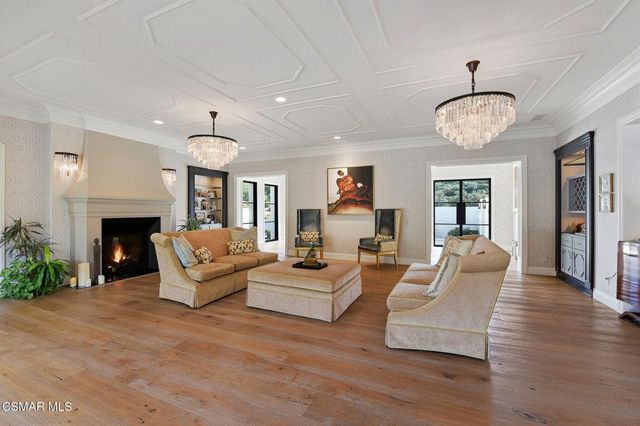 2691 Country Ridge Road, Calabasas, CA 91302