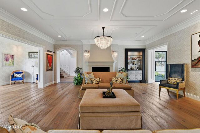 2691 Country Ridge Road, Calabasas, CA 91302