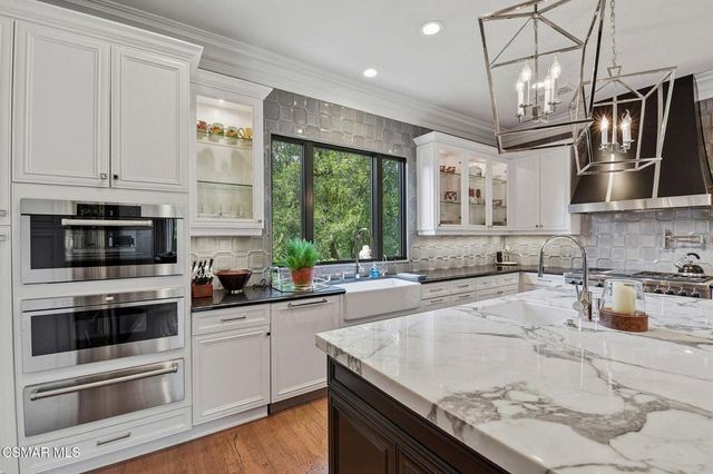 2691 Country Ridge Road, Calabasas, CA 91302