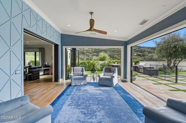 2691 Country Ridge Road, Calabasas, CA 91302