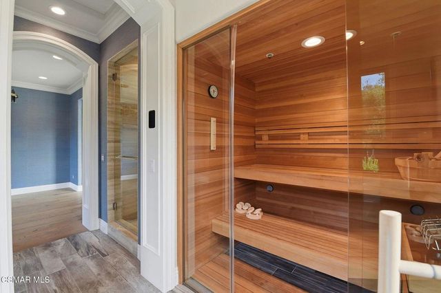 2691 Country Ridge Road, Calabasas, CA 91302