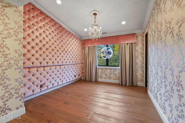 2691 Country Ridge Road, Calabasas, CA 91302