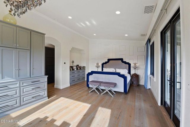 2691 Country Ridge Road, Calabasas, CA 91302