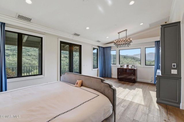 2691 Country Ridge Road, Calabasas, CA 91302