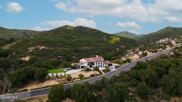 2691 Country Ridge Road, Calabasas, CA 91302