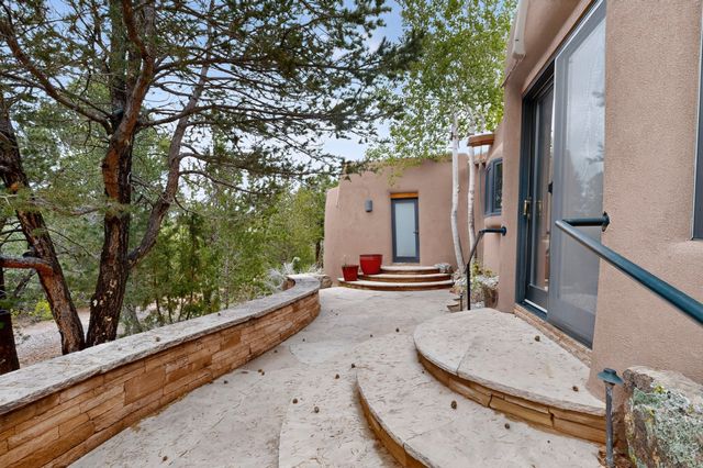 129 Cantera Circle, Santa Fe, NM 87501