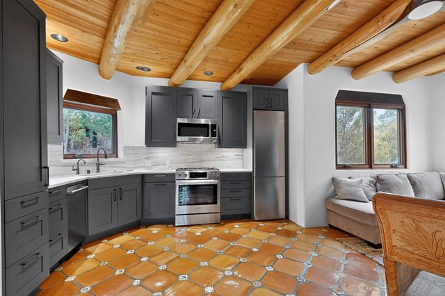 129 Cantera Circle, Santa Fe, NM 87501