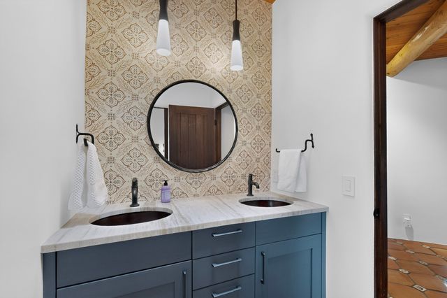 129 Cantera Circle, Santa Fe, NM 87501