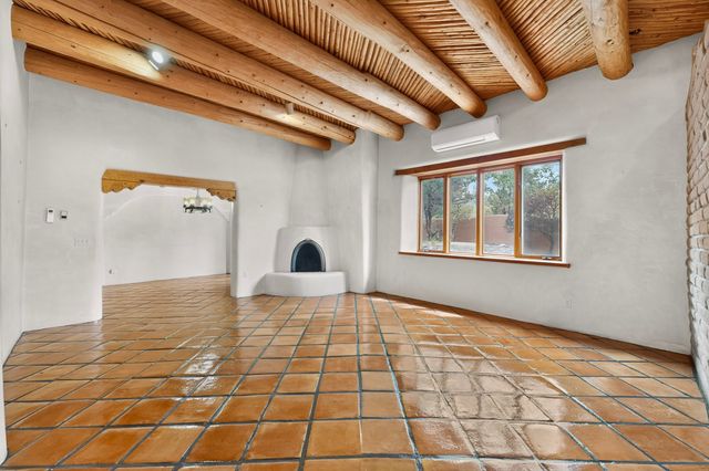 129 Cantera Circle, Santa Fe, NM 87501