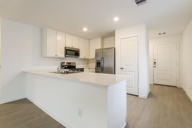 605 Craven Street, Conroe, TX 77316