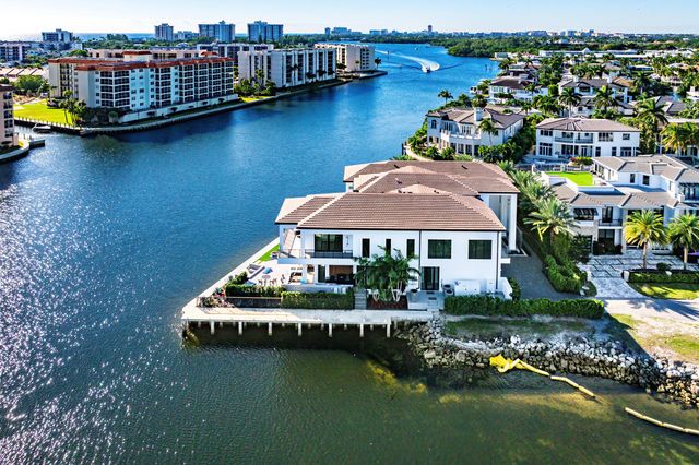 2934 NE 8th Avenue, Boca Raton, FL 33431