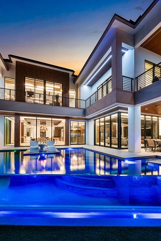 2934 NE 8th Avenue, Boca Raton, FL 33431