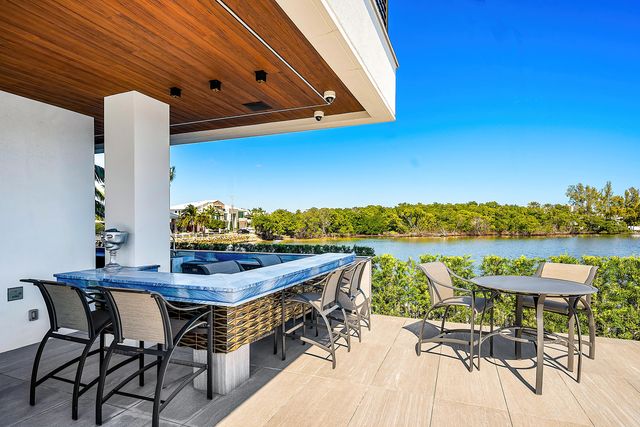2934 NE 8th Avenue, Boca Raton, FL 33431