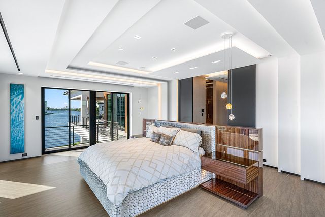 2934 NE 8th Avenue, Boca Raton, FL 33431