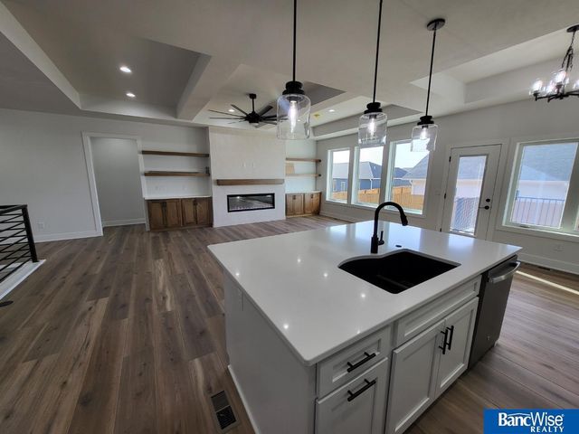 9401 Delano Drive, Lincoln, NE 68516