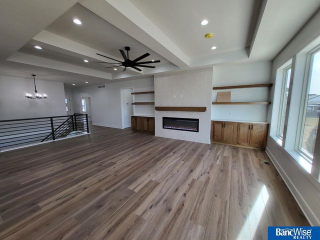 9401 Delano Drive, Lincoln, NE 68516