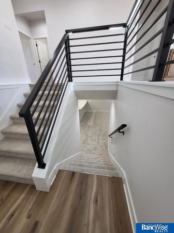 9401 Delano Drive, Lincoln, NE 68516