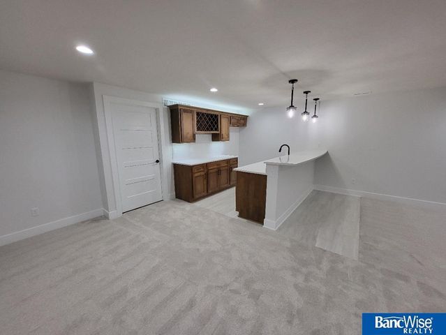 9401 Delano Drive, Lincoln, NE 68516