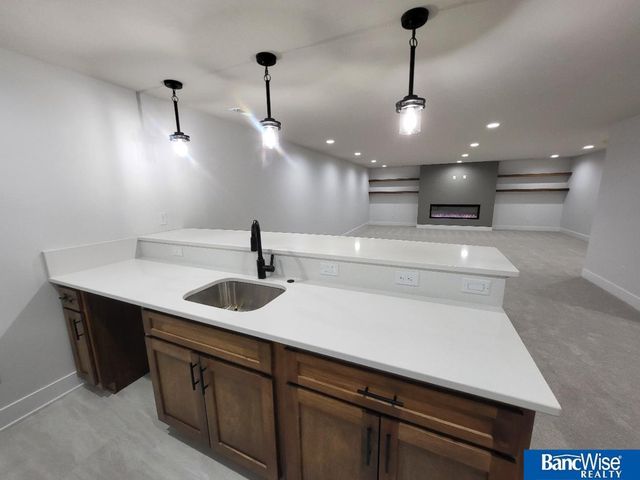 9401 Delano Drive, Lincoln, NE 68516