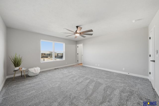 8920 Peregrine Road, Lincoln, NE 68505