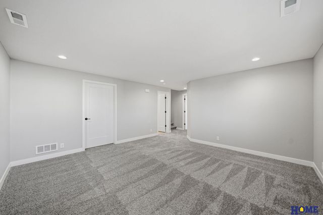 8920 Peregrine Road, Lincoln, NE 68505