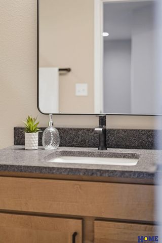 8920 Peregrine Road, Lincoln, NE 68505