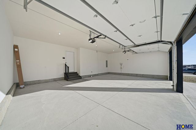 8920 Peregrine Road, Lincoln, NE 68505