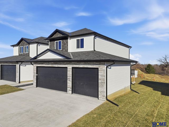 8920 Peregrine Road, Lincoln, NE 68505