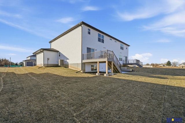 8920 Peregrine Road, Lincoln, NE 68505