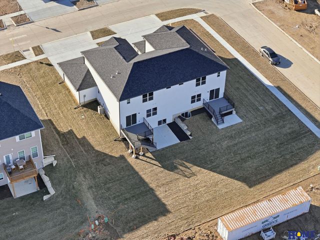 8920 Peregrine Road, Lincoln, NE 68505