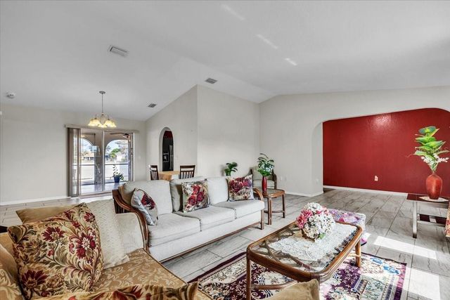 1726 BLUE LAKE CIRCLE, Punta Gorda, FL 33983