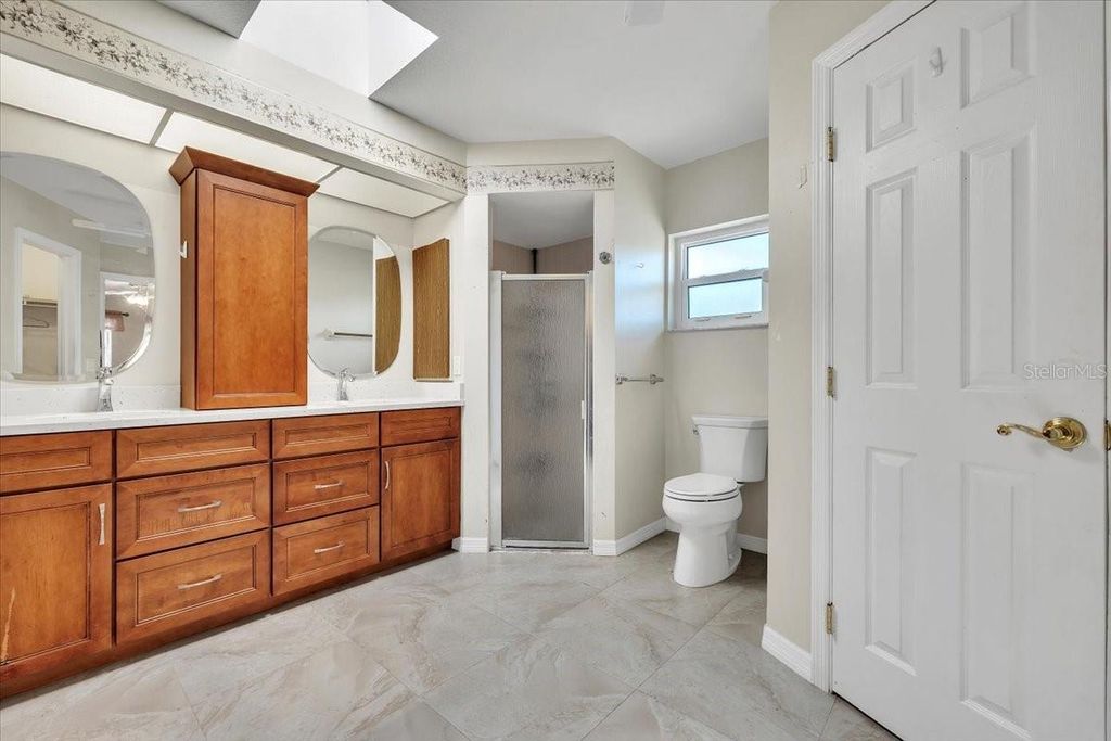 Image 21 of property listing at 1726 BLUE LAKE CIRCLE, Punta Gorda, FL 33983