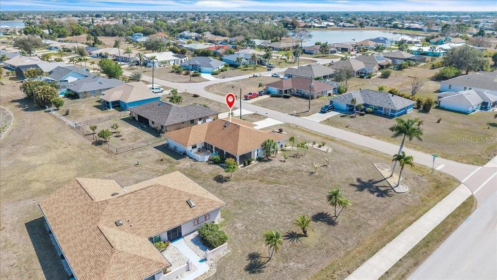 Image 39 of property listing at 1726 BLUE LAKE CIRCLE, Punta Gorda, FL 33983