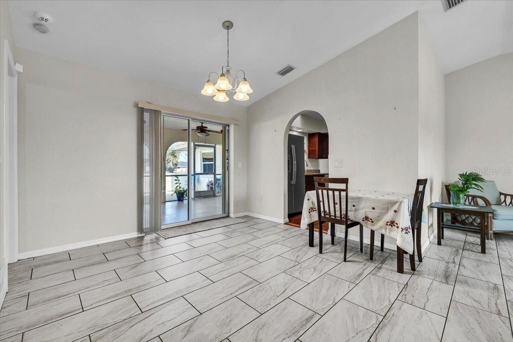 Image 7 of property listing at 1726 BLUE LAKE CIRCLE, Punta Gorda, FL 33983