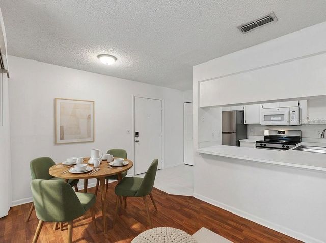 606 S ALBANY AVENUE 3, Tampa, FL 33606
