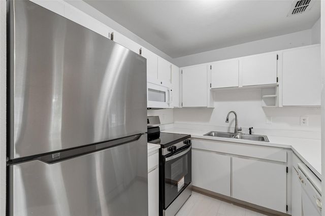 606 S ALBANY AVENUE 3, Tampa, FL 33606