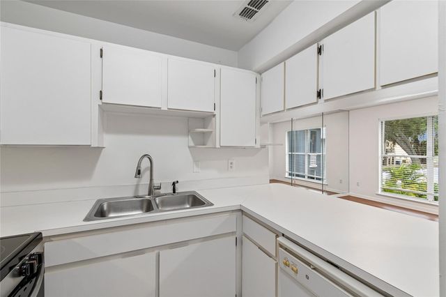 606 S ALBANY AVENUE 3, Tampa, FL 33606