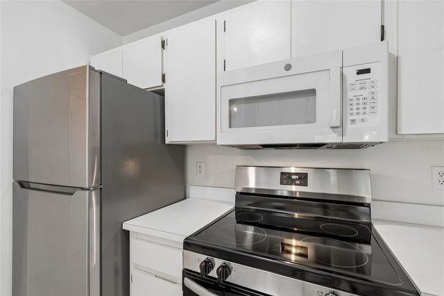 606 S ALBANY AVENUE 3, Tampa, FL 33606