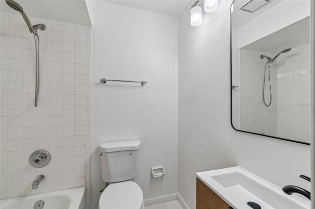 606 S ALBANY AVENUE 3, Tampa, FL 33606