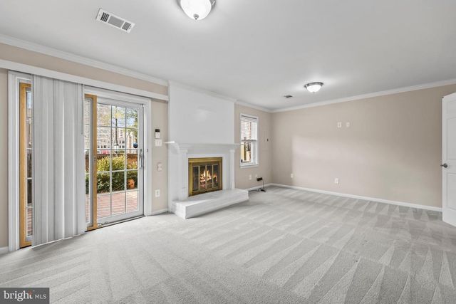 1104 N VERMONT ST, Arlington, VA 22201