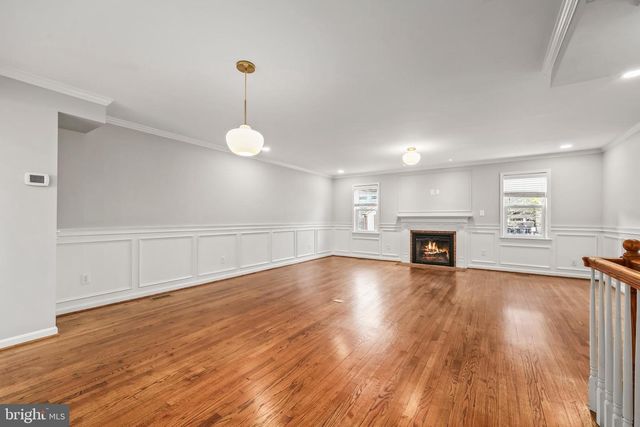 1104 N VERMONT ST, Arlington, VA 22201