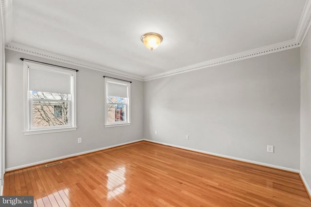 1104 N VERMONT ST, Arlington, VA 22201