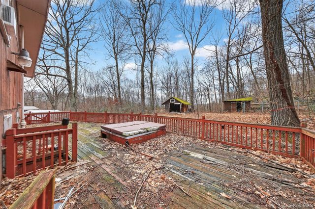 490 Depot Hill Road, Poughquag, NY 12570